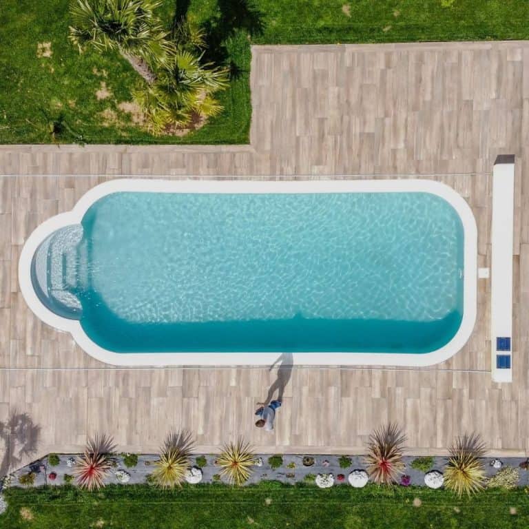 COVERSEAL automatic pool cover installed