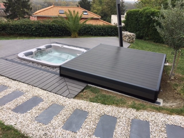 Pool deck with spa