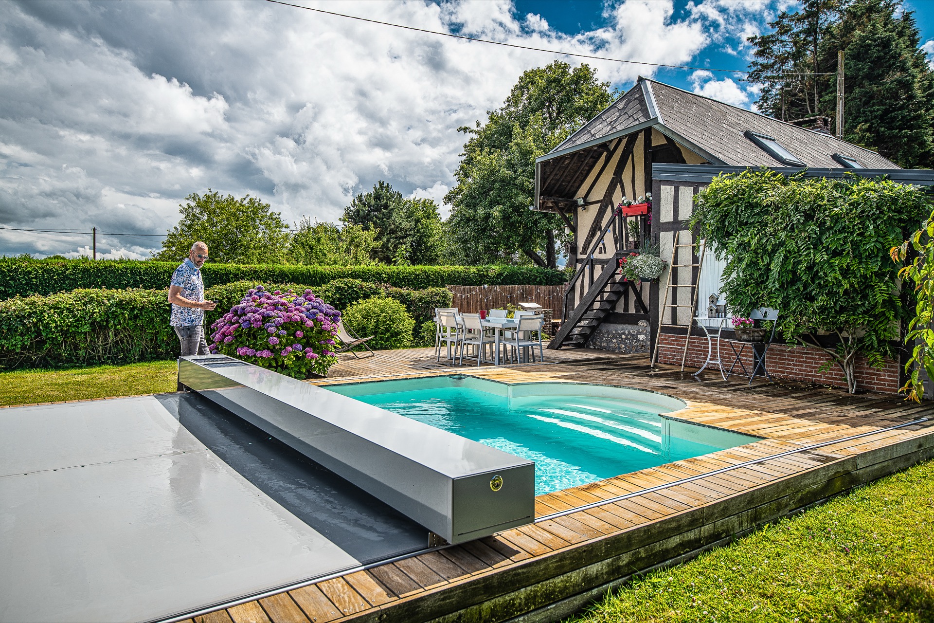 Pool cover